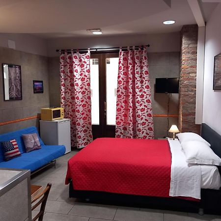 Appartement Sam'S Getaway à Mondovi Extérieur photo